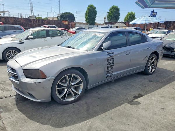 2013 DODGE CHARGER SE