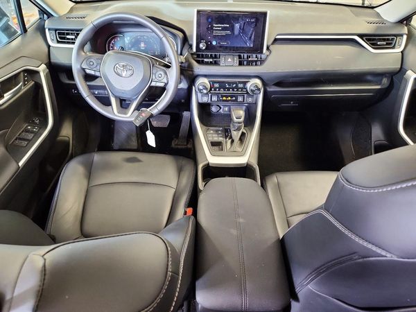 2025 TOYOTA RAV4