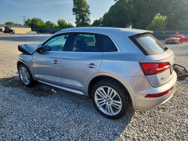 2020 AUDI Q5 quattro Prestige