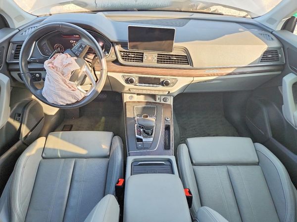 2020 AUDI Q5 quattro Prestige