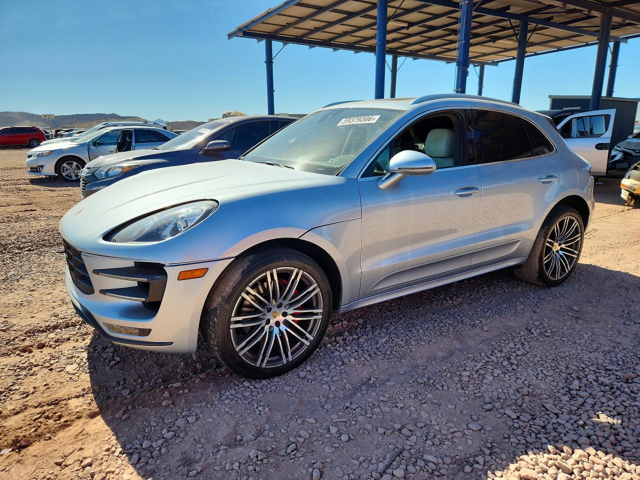 2015 PORSCHE MACAN