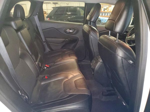 2023 JEEP CHEROKEE ALTITUDE LUX 4X4