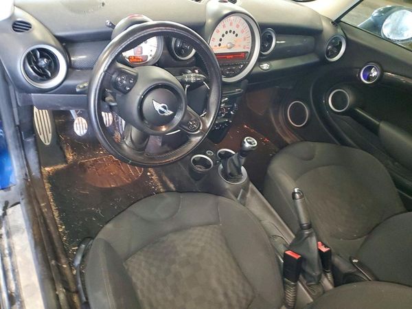 2012 MINI COOPER