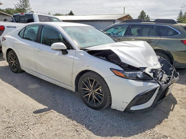 2022 TOYOTA CAMRY