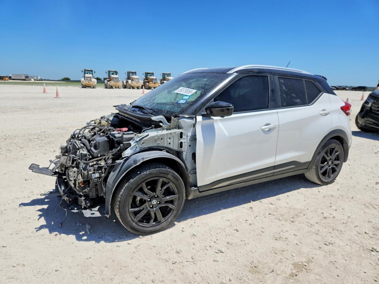 2020 NISSAN KICKS