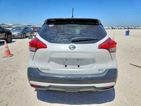 2020 NISSAN KICKS