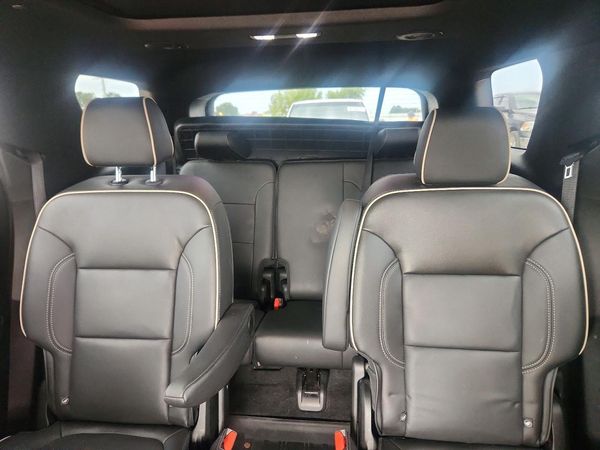 2023 CHEVROLET TRAVERSE Premier — SUVN