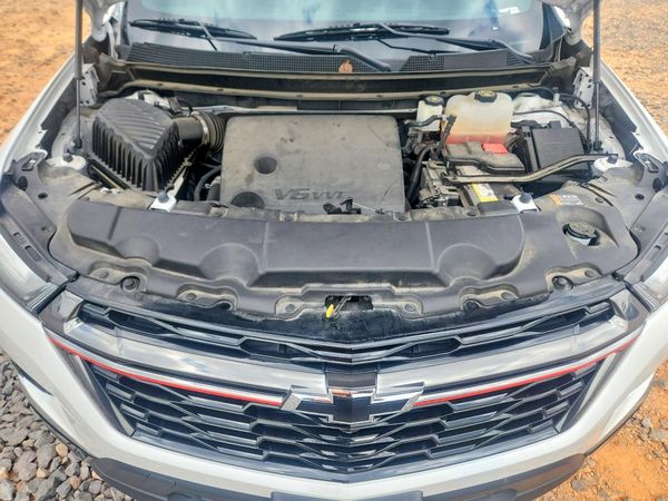 2023 CHEVROLET TRAVERSE Premier — Engine bay