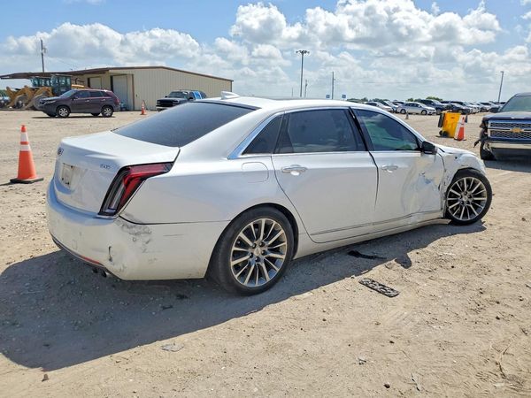 2017 CADILLAC CT6 Luxury