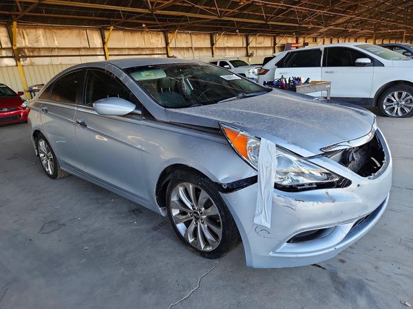 2013 HYUNDAI SONATA