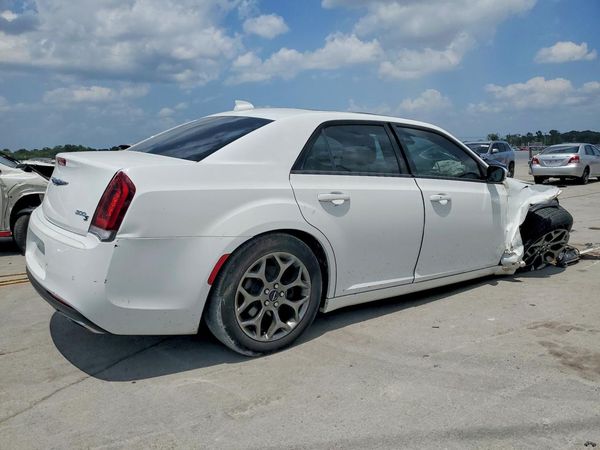 2015 CHRYSLER 300