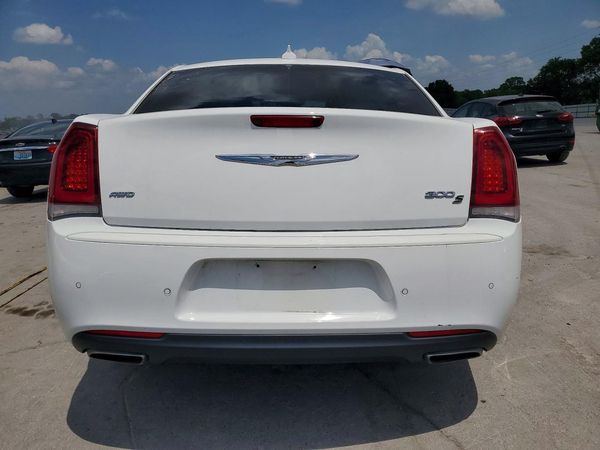 2015 CHRYSLER 300