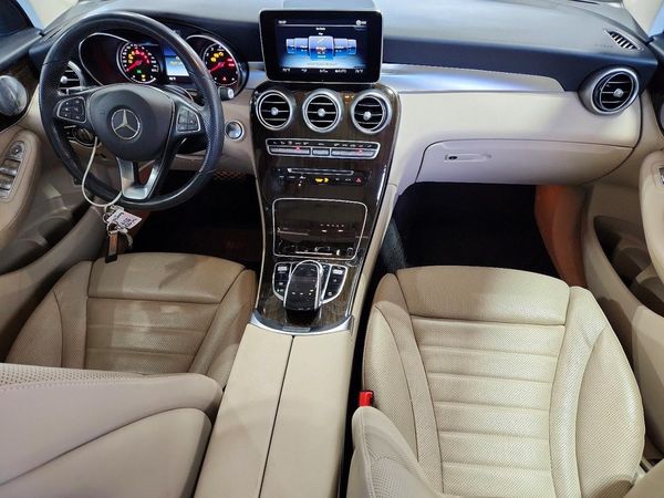 2019 MERCEDES-BENZ GLC GLC 300-4M