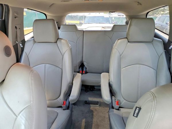 2016 CHEVROLET TRAVERSE 2LT
