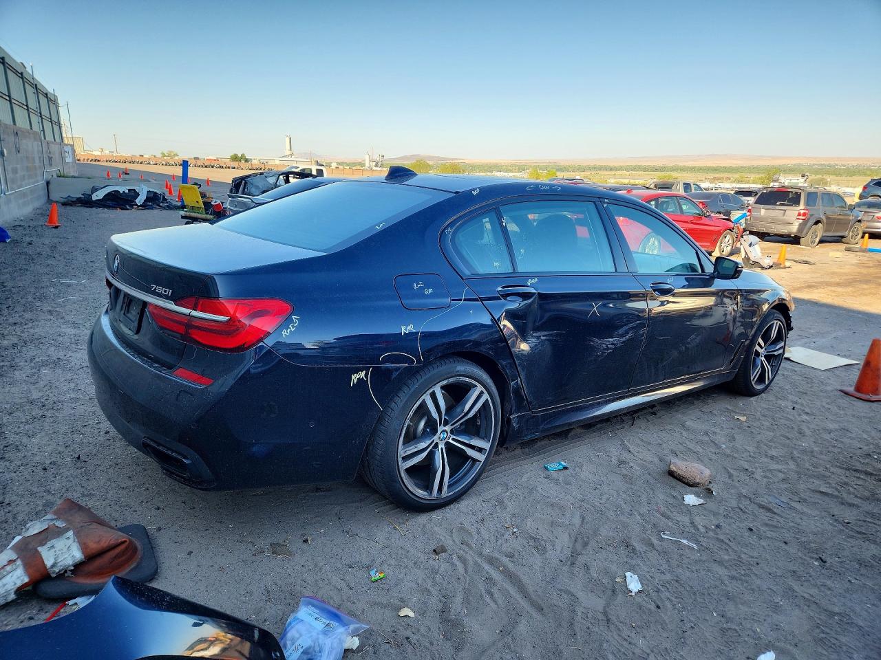 2016 BMW 750 xDrive