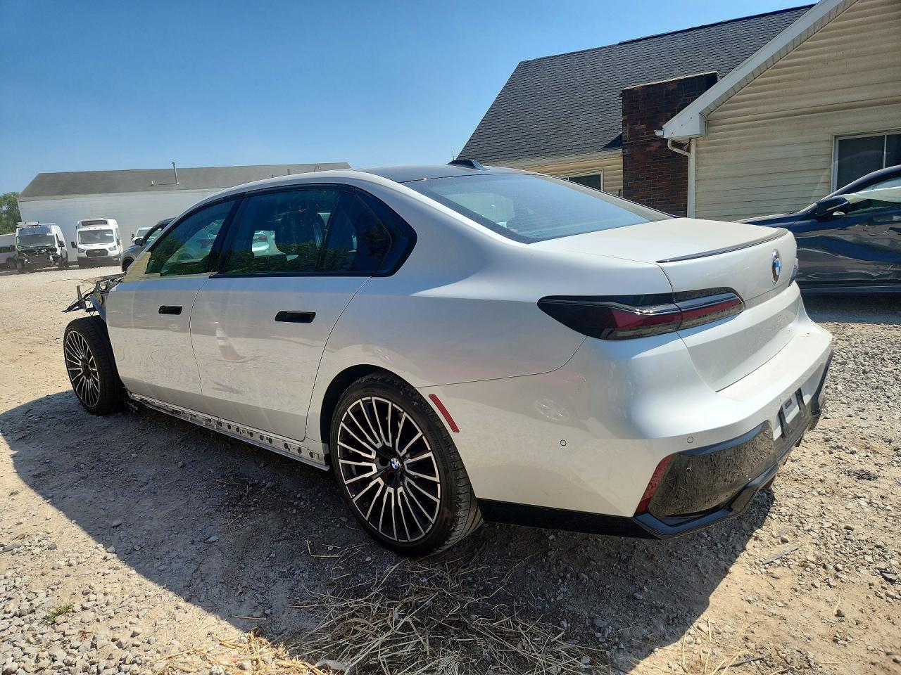 2025 BMW 740