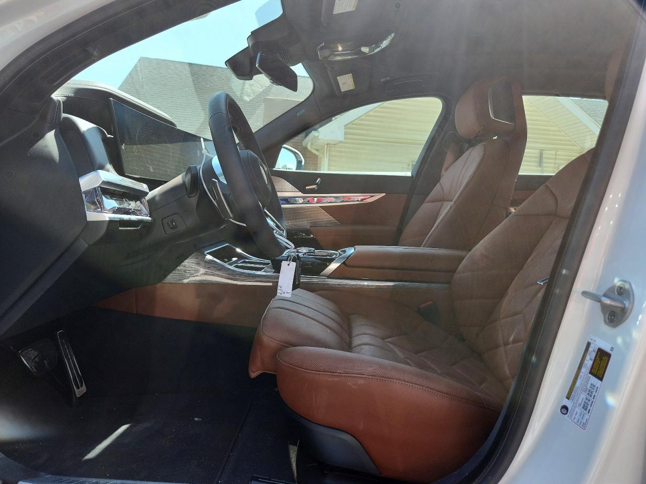 2025 BMW 740