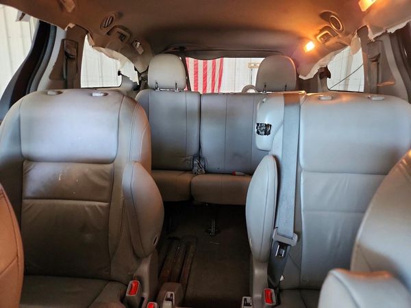 2015 TOYOTA SIENNA
