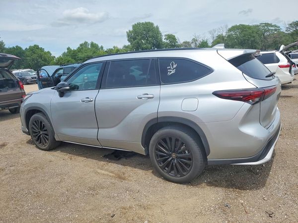 2024 TOYOTA HIGHLANDER