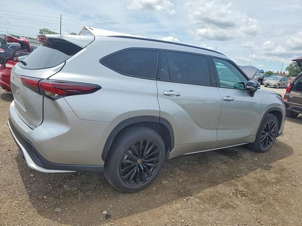 2024 TOYOTA HIGHLANDER