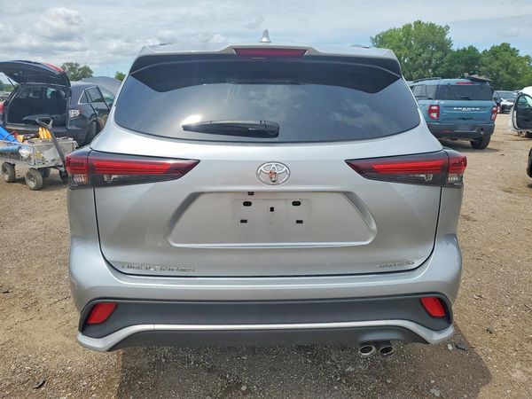 2024 TOYOTA HIGHLANDER