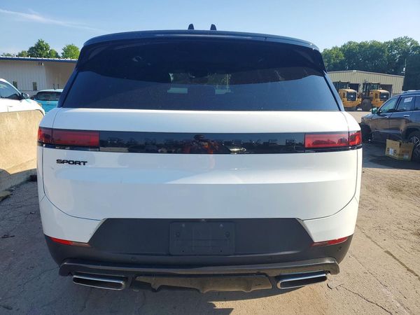 2025 LAND ROVER RANGE ROVER SPORT P360 SE