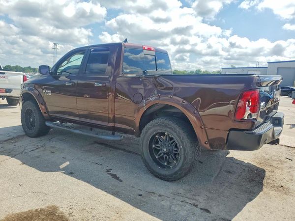 2015 RAM 1500 SLT