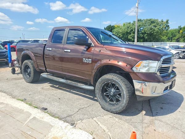 2015 RAM 1500 SLT