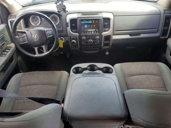 2015 RAM 1500 SLT