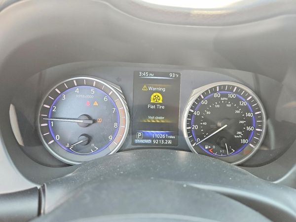 2017 INFINITI Q50