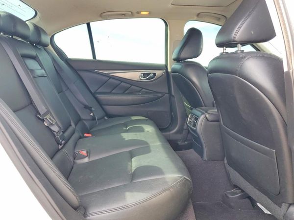 2017 INFINITI Q50