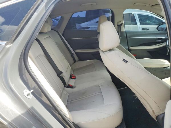 2022 HYUNDAI SONATA SEL