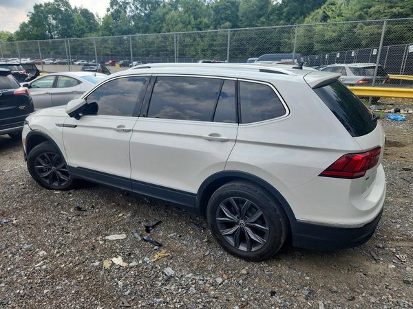 2023 VOLKSWAGEN TIGUAN 4Motion SE