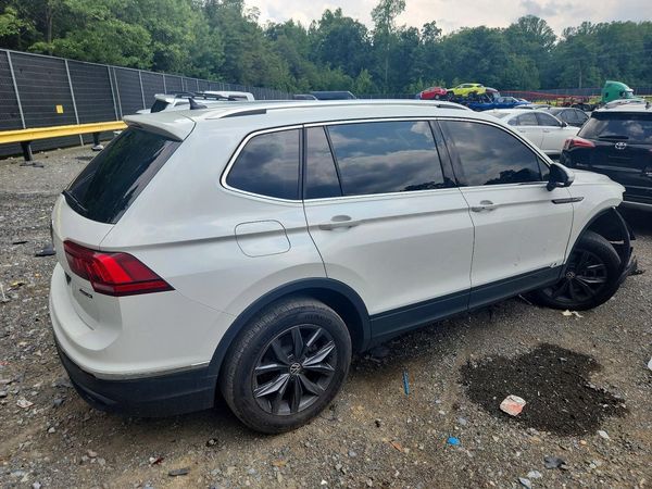 2023 VOLKSWAGEN TIGUAN 4Motion SE
