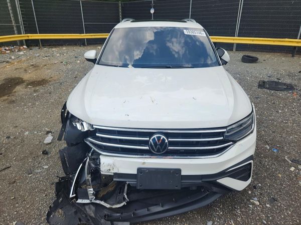 2023 VOLKSWAGEN TIGUAN 4Motion SE