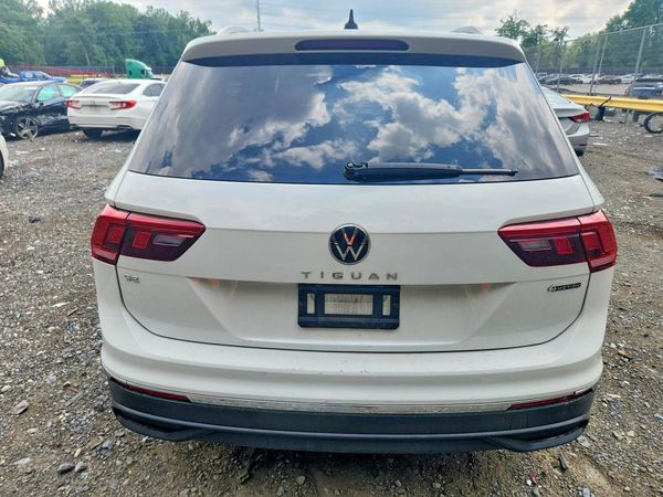 2023 VOLKSWAGEN TIGUAN 4Motion SE