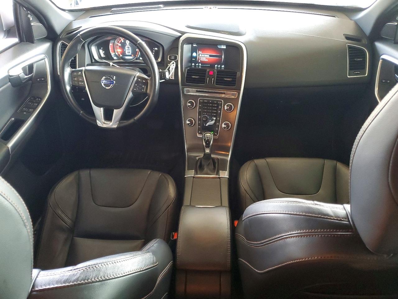2016 VOLVO XC60 SV35 Platinum