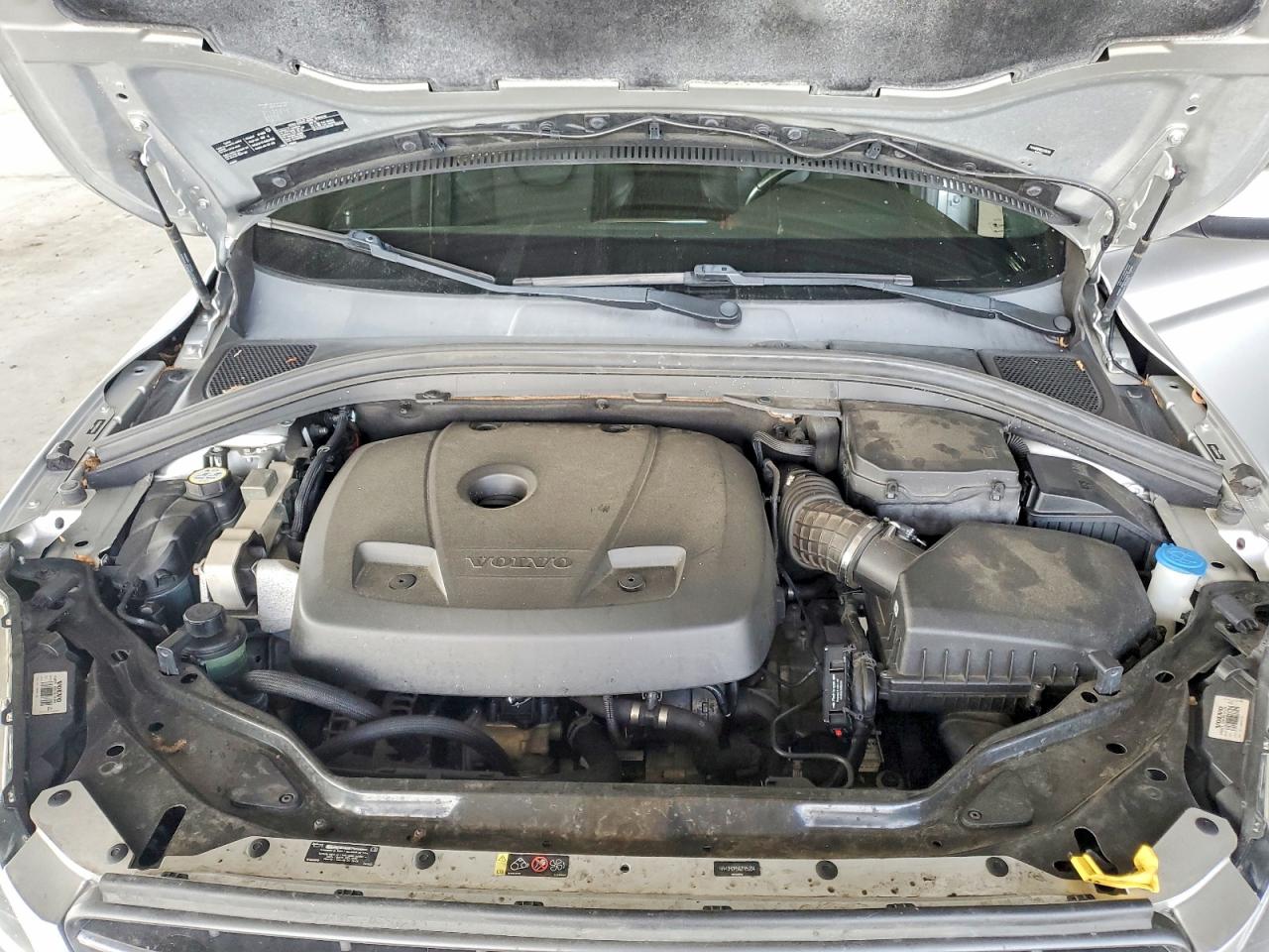 2016 VOLVO XC60 SV35 Platinum