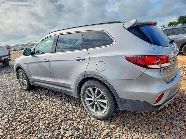 2017 HYUNDAI SANTA FE GI
