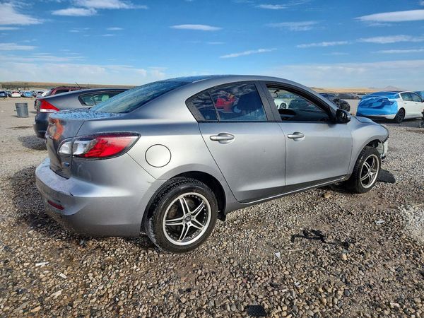 2013 MAZDA 3 Sport/GX