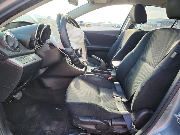 2013 MAZDA 3 Sport/GX