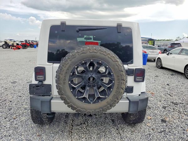2017 JEEP WRANGLER UNLIMITED SAHARA 4X4