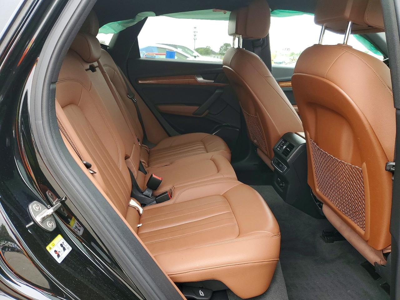 2021 AUDI Q5 quattro Premium