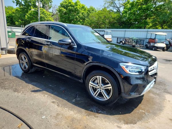 2022 MERCEDES-BENZ GLC