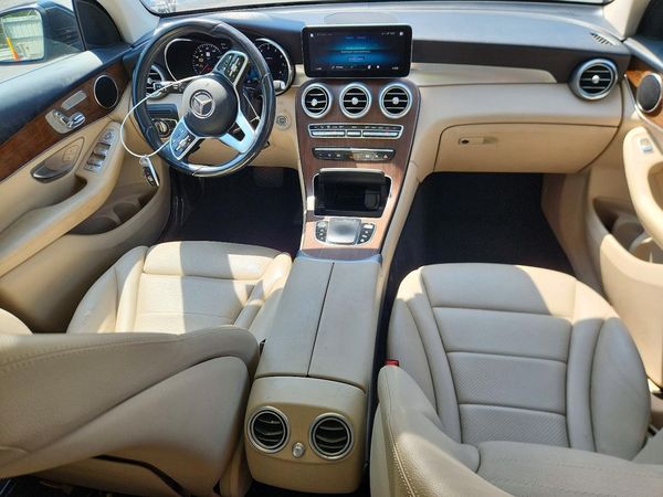 2022 MERCEDES-BENZ GLC