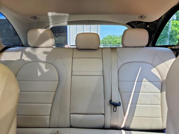 2022 MERCEDES-BENZ GLC