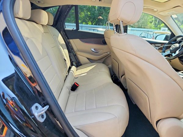2022 MERCEDES-BENZ GLC
