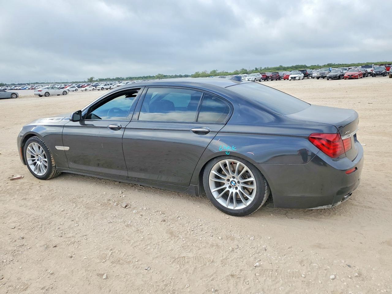 2015 BMW 750