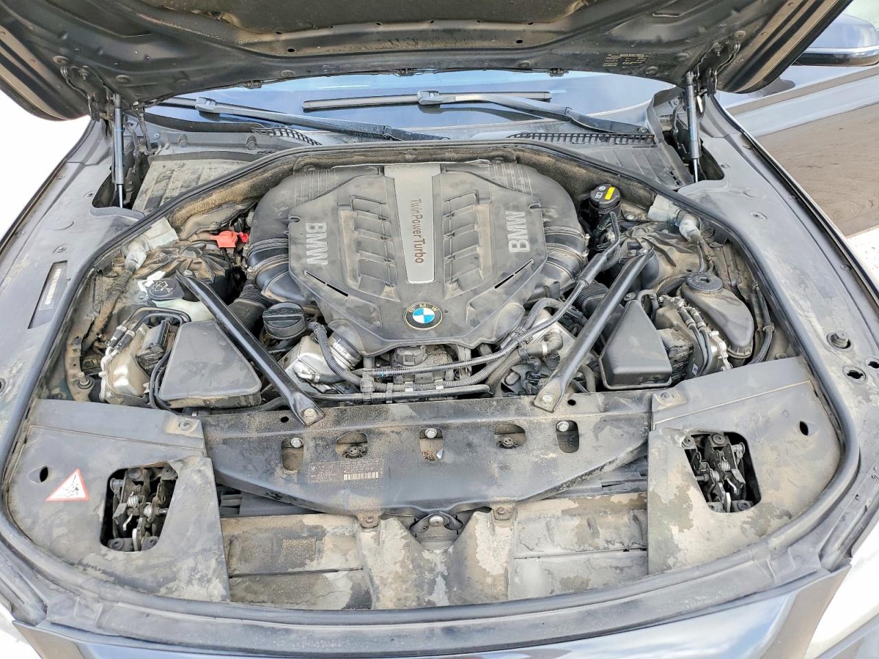 2015 BMW 750