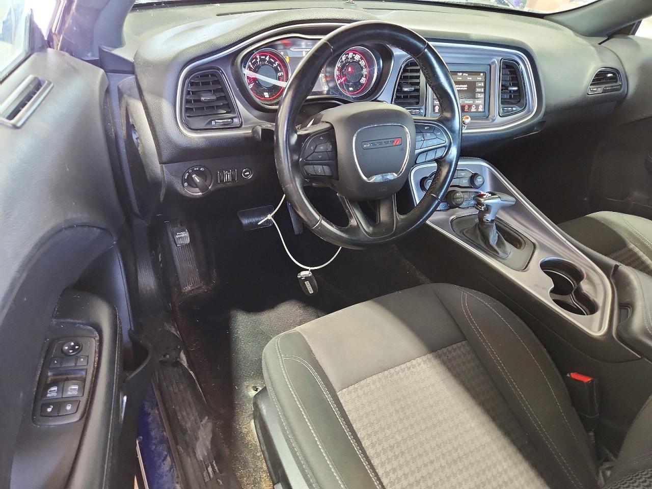 2019 DODGE CHALLENGER SXT
